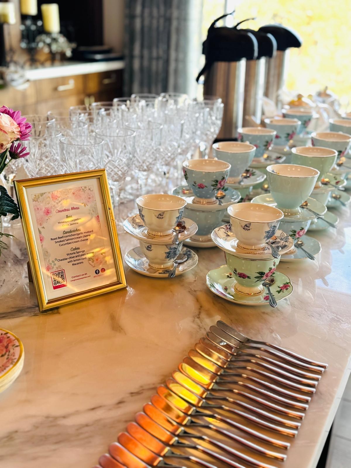 Tea cup and glassware collection